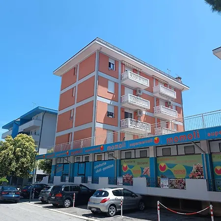 Paron Apartment *